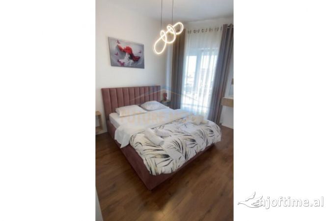 Shtepi ne shitje Apartament ne Tirane, 1+1, Mobilimi E mobiluar, Pagesa 170,000  Euro.