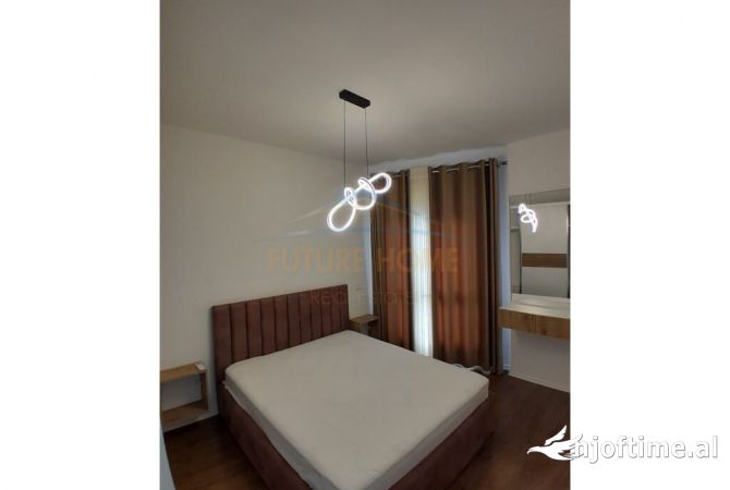 Shtepi ne shitje Apartament ne Tirane, 1+1, Mobilimi E mobiluar, Pagesa 170,000  Euro.