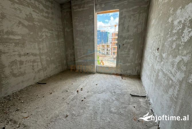 Shtepi ne shitje Apartament ne Tirane, 3+1, Mobilimi Bosh, pa mobiluar, Pagesa 191,000  Euro.
