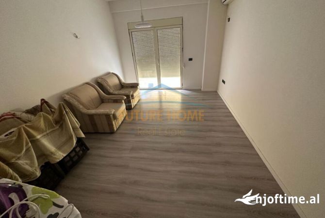Shtepi ne shitje Apartament ne Tirane, 2+1, Mobilimi E mobiluar, Pagesa 205,000  Euro.