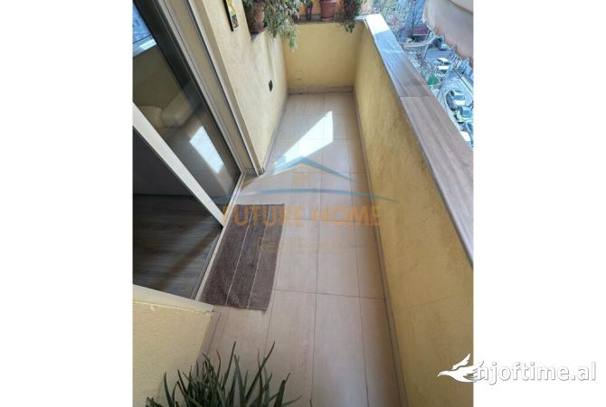 Shtepi ne shitje Apartament ne Tirane, 2+1, Mobilimi E mobiluar, Pagesa 205,000  Euro.