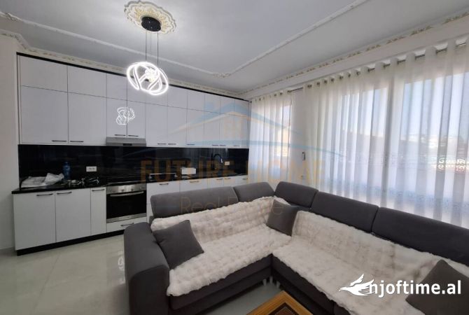 Shtepi me qera 2+1 ne Tirane - 850 Euro