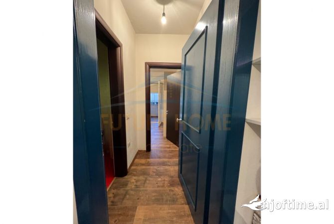 Shtepi me qera Apartament ne Tirane, 2+1, Mobilimi E mobiluar, Pagesa 499  Euro.