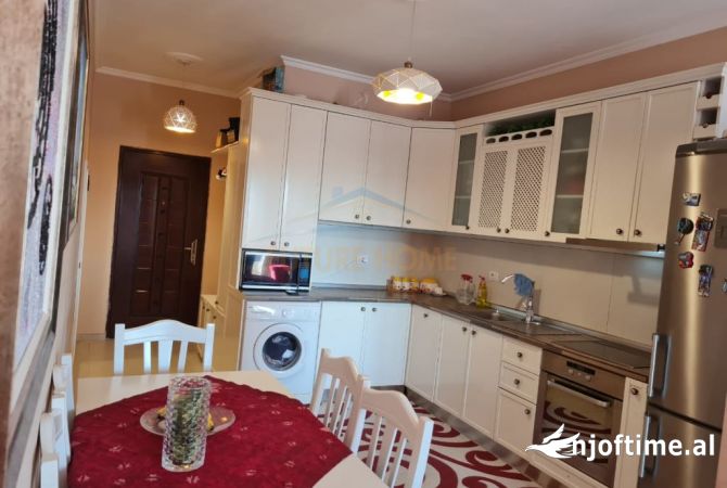 Shtepi me qera 2+1 ne Tirane - 499 Euro