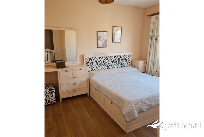 Shtepi me qera 2+1 ne Tirane - 499 Euro