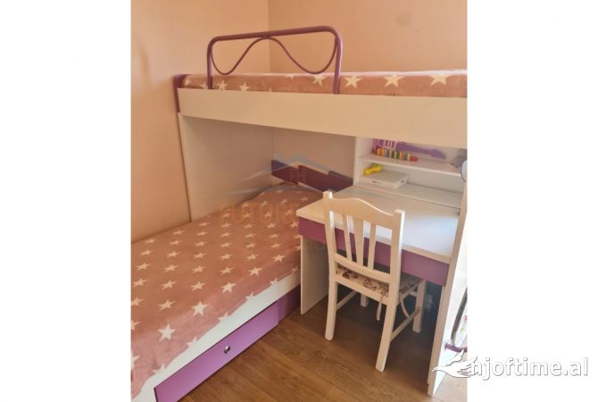 Shtepi me qera Apartament ne Tirane, 2+1, Mobilimi E mobiluar, Pagesa 499  Euro.