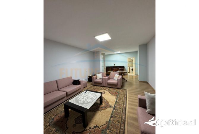 Shtepi me qera 2+1 ne Tirane - 799 Euro
