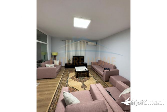 Shtepi me qera 2+1 ne Tirane - 799 Euro