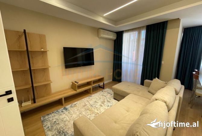 Shtepi me qera Apartament ne Tirane, 2+1, Mobilimi E mobiluar, Pagesa 699  Euro.
