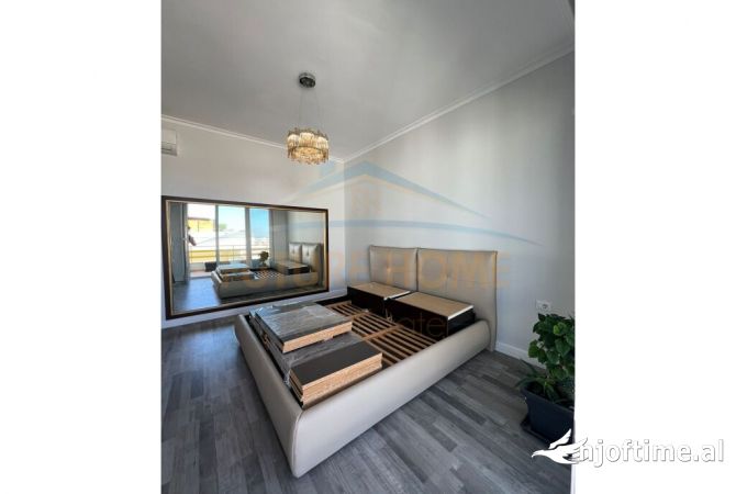 Shtepi ne shitje Apartament ne Tirane, 2+1, Mobilimi E mobiluar, Pagesa 205,000  Euro.