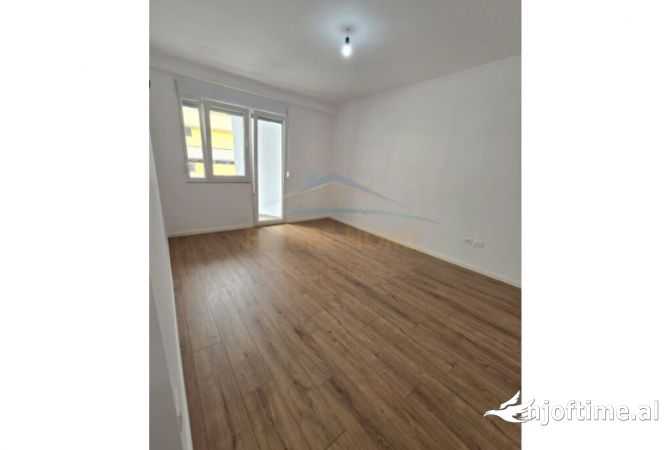 Shtepi ne shitje 2+1 ne Tirane - 210,000 Euro