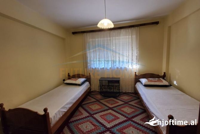Shtepi me qera Apartament ne Tirane, 2+1, Mobilimi E mobiluar, Pagesa 700  Euro.