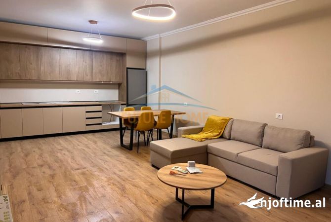 Shtepi me qera 1+1 ne Tirane - 599 Euro