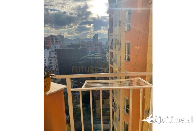 Shtepi me qera Apartament ne Tirane, 1+1, Mobilimi E mobiluar, Pagesa 599  Euro.