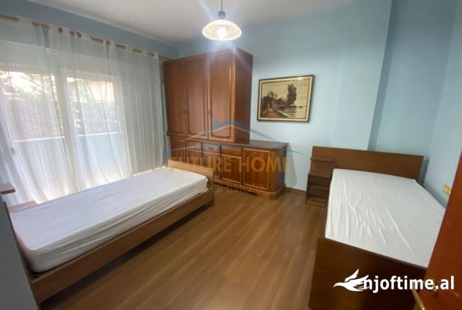 Shtepi me qera Apartament ne Tirane, 2+1, Mobilimi E mobiluar, Pagesa 649  Euro.