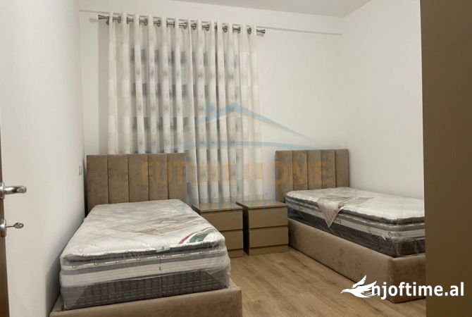 Shtepi me qera Apartament ne Tirane, 2+1, Mobilimi E mobiluar, Pagesa 800  Euro.
