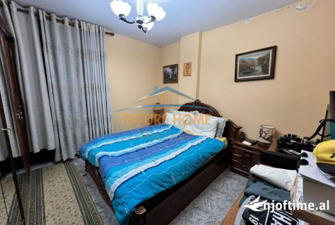 Shtepi ne shitje Apartament ne Tirane, 2+1, Mobilimi E mobiluar, Pagesa 162,000  Euro.