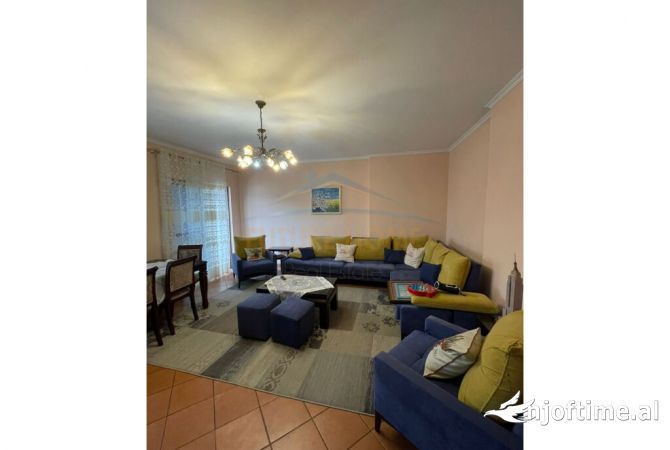 Shtepi me qera 2+1 ne Tirane - 450 Euro