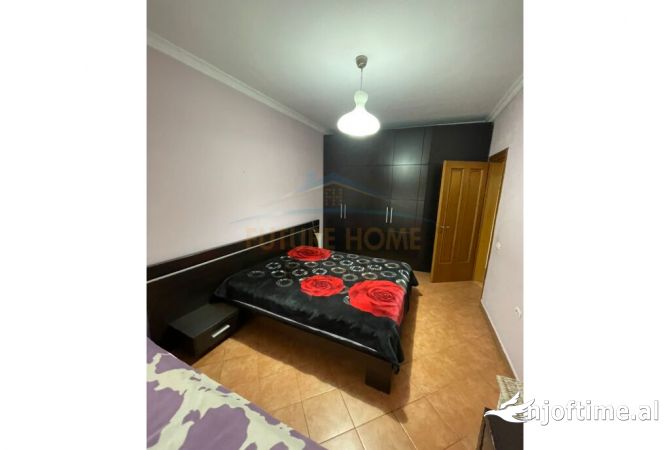 Shtepi me qera Apartament ne Tirane, 2+1, Mobilimi E mobiluar, Pagesa 450  Euro.