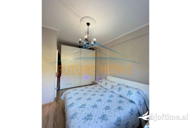 Shtepi ne shitje Apartament ne Tirane, 2+1, Mobilimi E mobiluar, Pagesa 220,000  Euro.