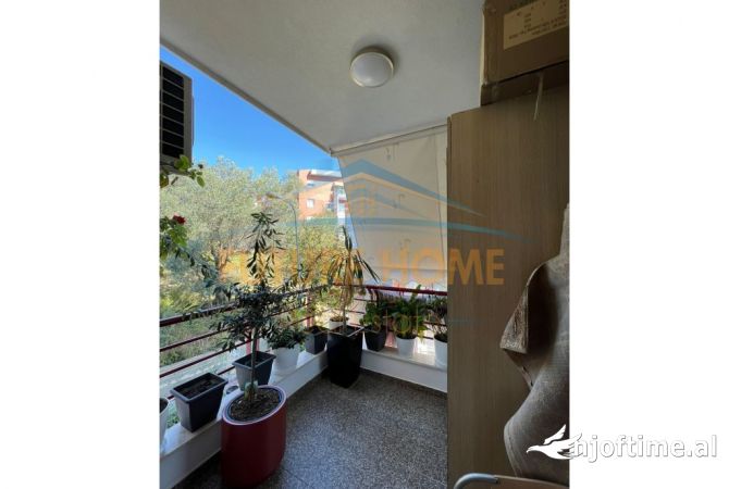 Shtepi ne shitje Apartament ne Tirane, 2+1, Mobilimi E mobiluar, Pagesa 220,000  Euro.