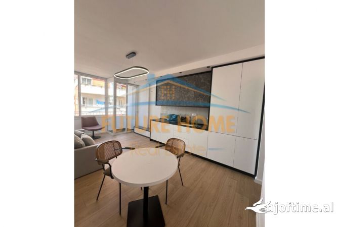 Shtepi ne shitje Apartament ne Tirane, Garsoniere, Mobilimi E mobiluar, Pagesa 82,000  Euro.