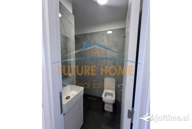 Shtepi ne shitje Apartament ne Tirane, Garsoniere, Mobilimi E mobiluar, Pagesa 82,000  Euro.