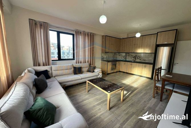 Shtepi me qera 2+1 ne Tirane - 499 Euro