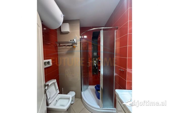 Shtepi ne shitje Apartament ne Tirane, 2+1, Mobilimi E mobiluar, Pagesa 220,000  Euro.