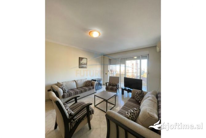 Shtepi me qera 2+1 ne Tirane - 799 Euro