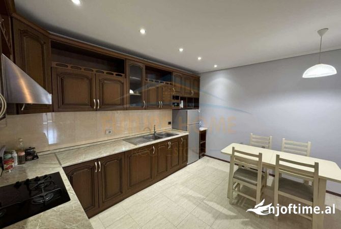Shtepi me qera 2+1 ne Tirane - 799 Euro