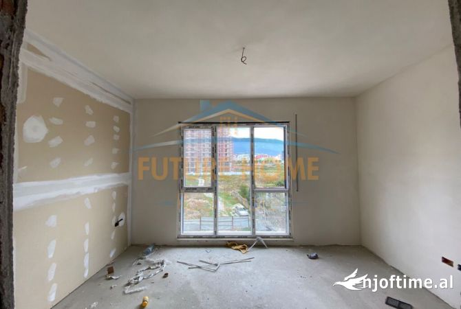 Shtepi ne shitje Apartament ne Tirane, 2+1, Mobilimi Bosh, pa mobiluar, Pagesa 180,000  Euro.