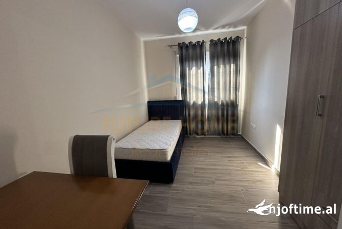 Shtepi me qera Apartament ne Tirane, 2+1, Mobilimi E mobiluar, Pagesa 499  Euro.