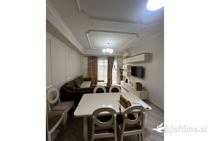 Shtepi me qera 1+1 ne Tirane - 600 Euro