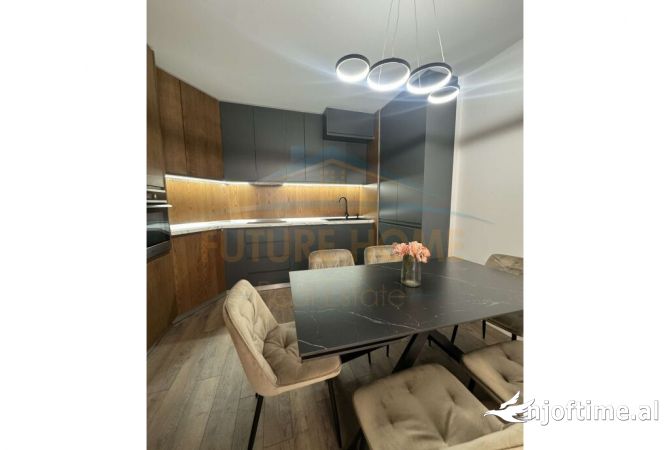 Shtepi me qera 2+1 ne Tirane - 600 Euro