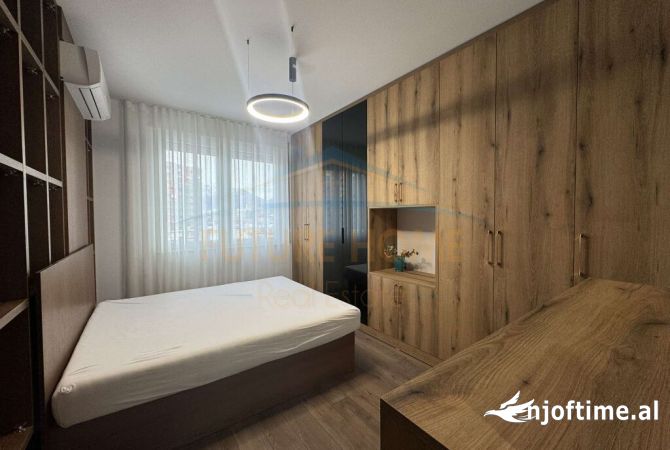 Shtepi me qera Apartament ne Tirane, 2+1, Mobilimi E mobiluar, Pagesa 600  Euro.