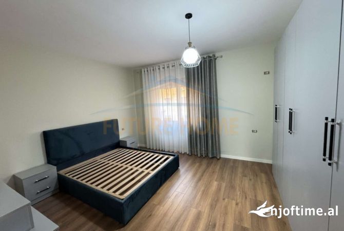 Shtepi ne shitje Apartament ne Tirane, 2+1, Mobilimi E mobiluar, Pagesa 145,000  Euro.