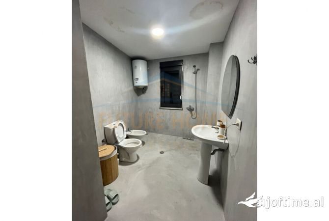 Shtepi me qera Apartament ne Tirane, 1+1, Mobilimi E mobiluar, Pagesa 700  Euro.