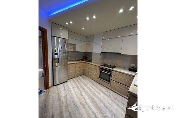 Shtepi me qera 2+1 ne Tirane - 799 Euro