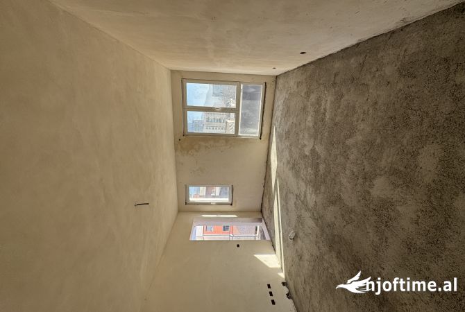 Shtepi ne shitje 2+1 ne Tirane - 302,000 Euro
