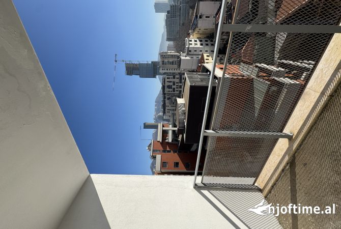 Shtepi ne shitje 2+1 ne Tirane - 302,000 Euro