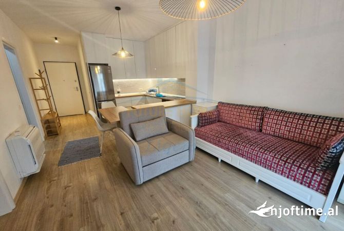 Shtepi me qera 1+1 ne Tirane - 699 Euro
