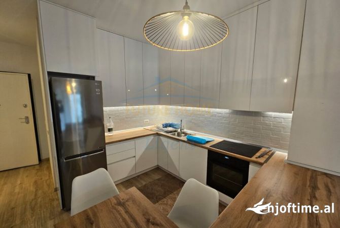 Shtepi me qera 1+1 ne Tirane - 699 Euro