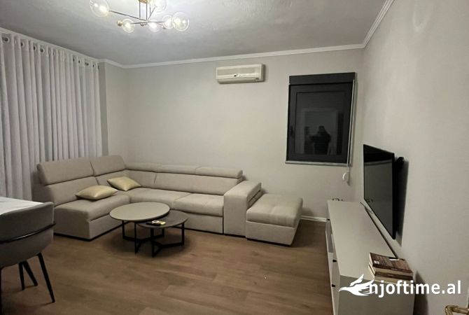 Shtepi me qera 1+1 ne Tirane - 700 Euro