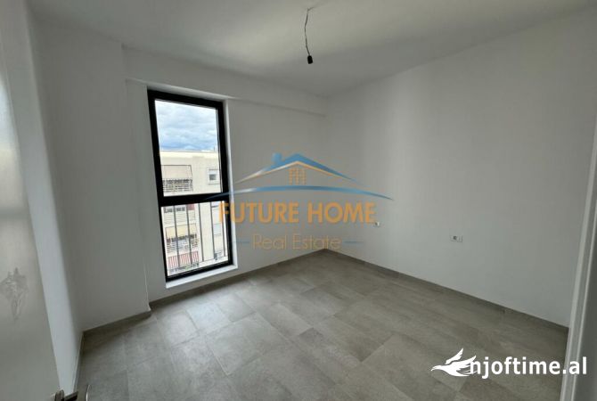 Shtepi me qera Apartament ne Tirane, 2+1, Mobilimi Pjeserisht e mobiluar, Pagesa 700  Euro.