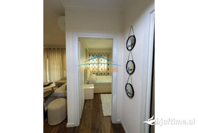 Shtepi me qera Apartament ne Tirane, 1+1, Mobilimi E mobiluar, Pagesa 750  Euro.