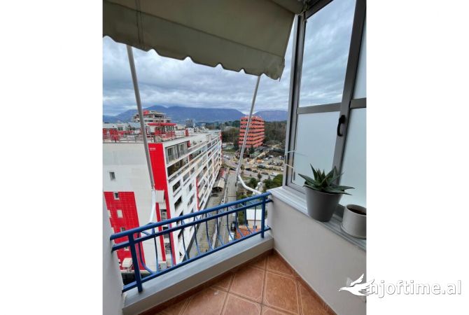 Shtepi ne shitje Apartament ne Tirane, 2+1, Mobilimi E mobiluar, Pagesa 315,000  Euro.