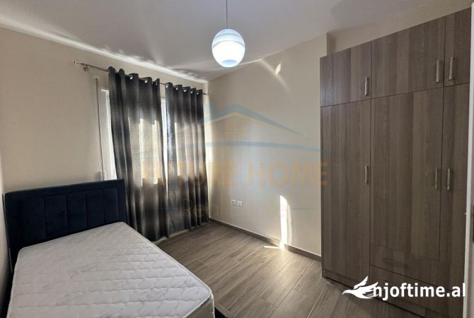 Shtepi me qera Apartament ne Tirane, 2+1, Mobilimi E mobiluar, Pagesa 500  Euro.