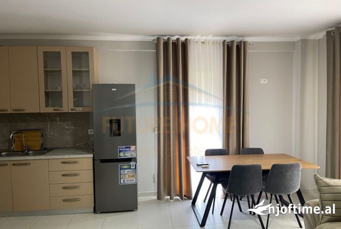 Shtepi me qera Apartament ne Tirane, 2+1, Mobilimi E mobiluar, Pagesa 750  Euro.