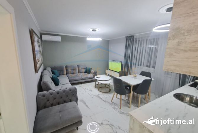 Shtepi me qera 2+1 ne Tirane - 550 Euro